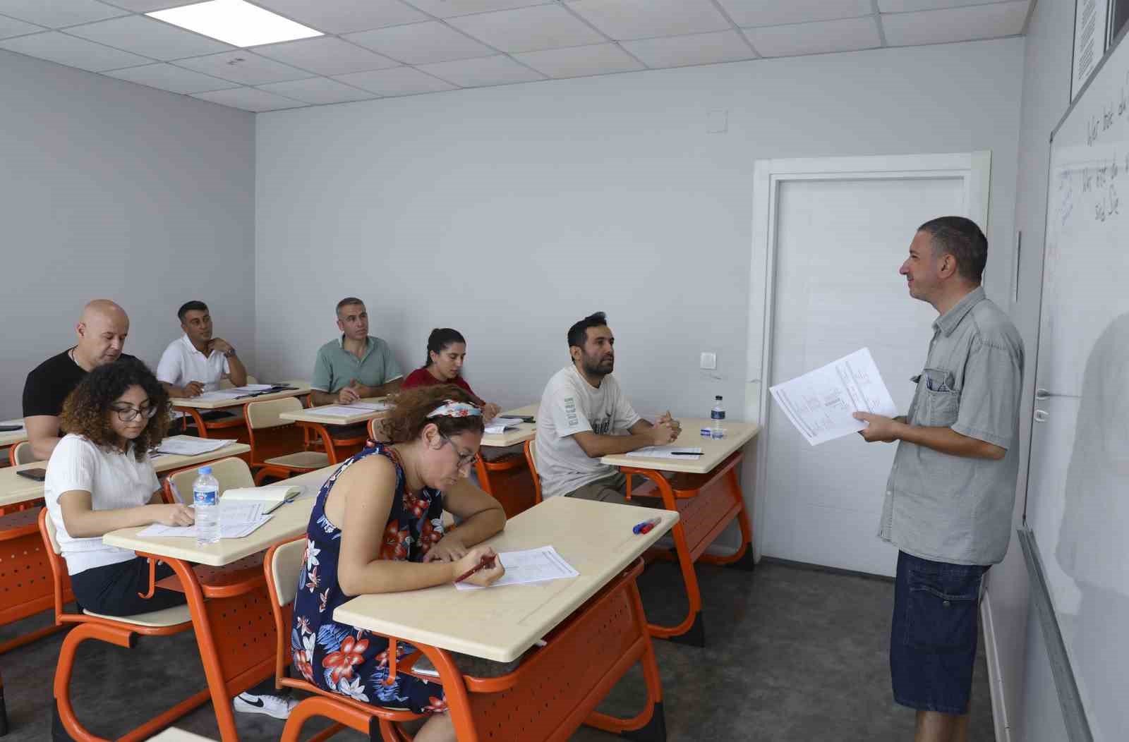 Mersin’de ücretsiz yabancı dil kursları ilgi görüyor