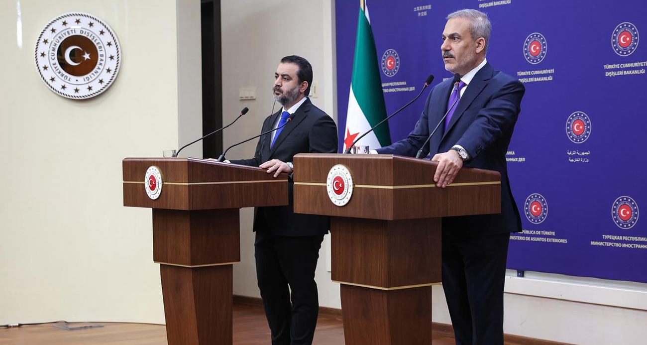 Bakan Fidan'dan YPG'ye uyarı