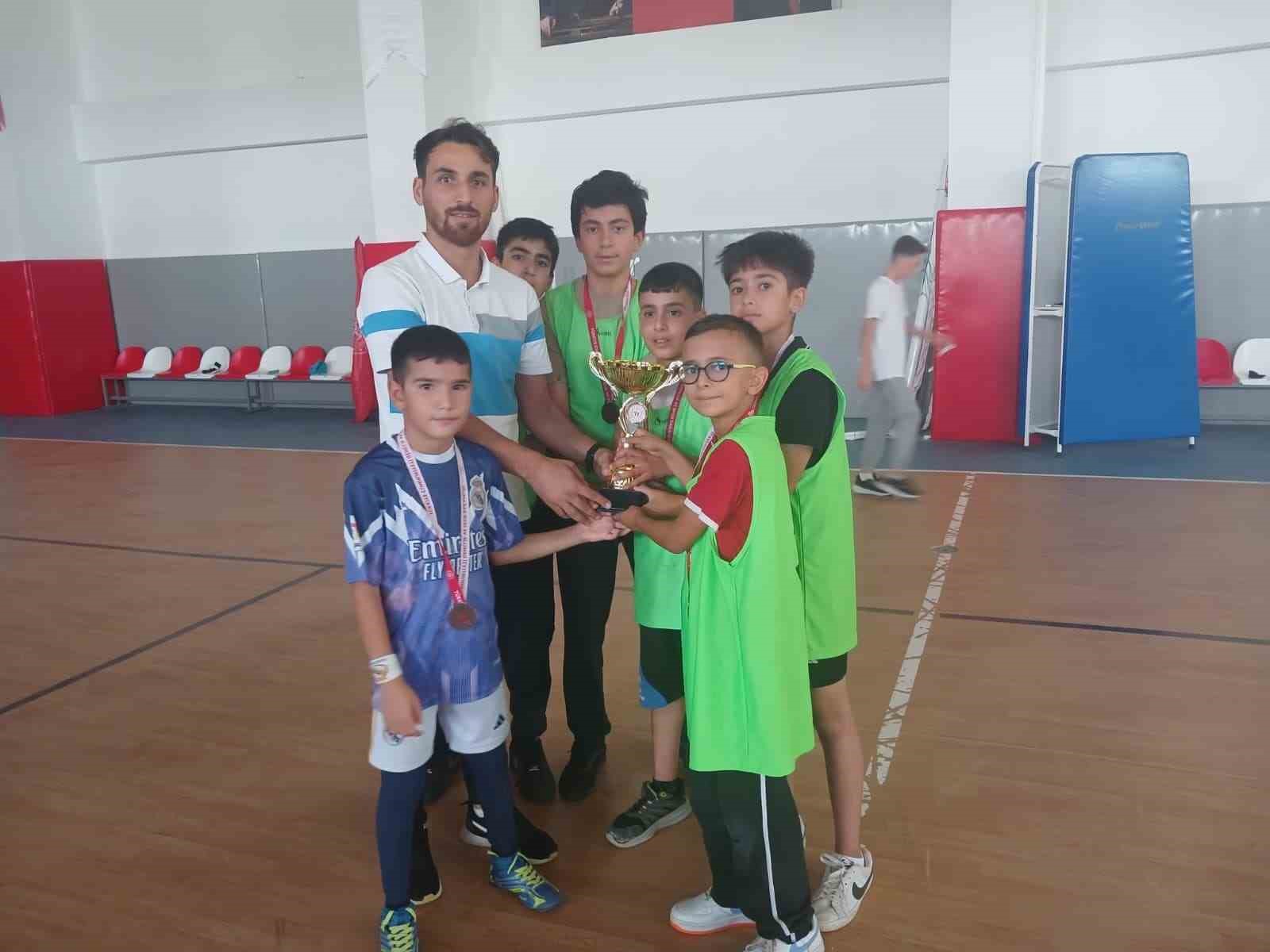 Elazığ’da futsal turnuvası sona erdi