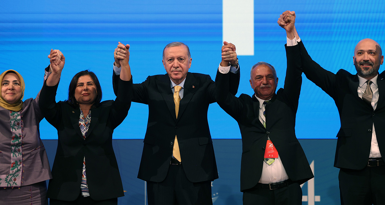 9 belediye başkanı AK Parti’ye katıldı