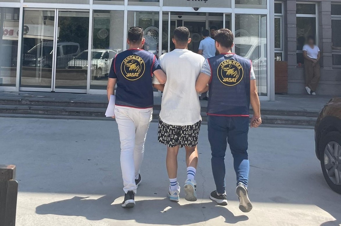 Şanlıurfa’da cezaevinden firar eden hükümlü Kuşadası’nda yakalandı