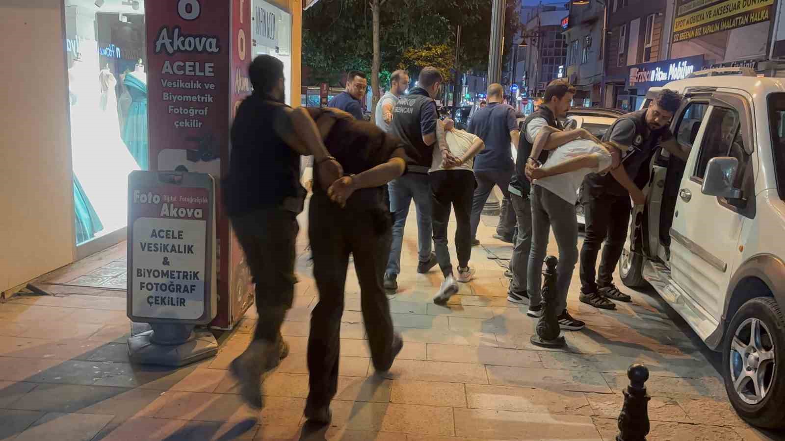 Erzincan’ın aralarında bulunduğu 73 ilde uyuşturucu operasyonlarında bin 695 şüpheli yakalandı