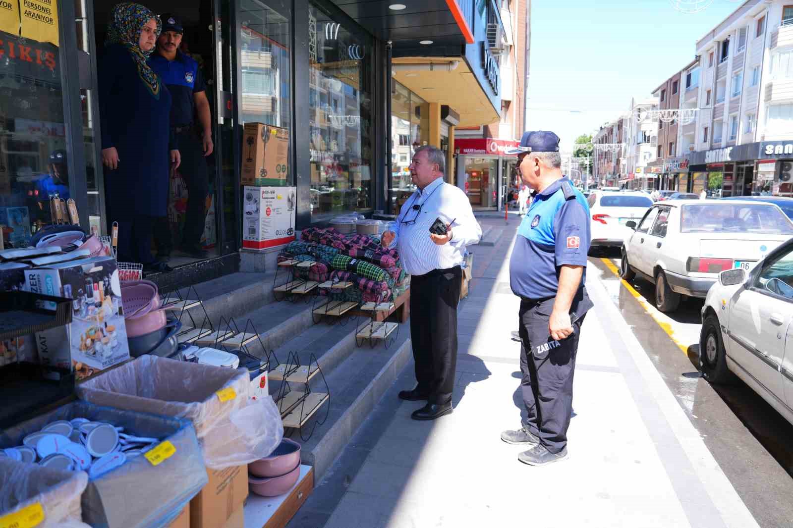 Gölbaşı Belediyesi’nden kaldırım işgallerine karşı denetim