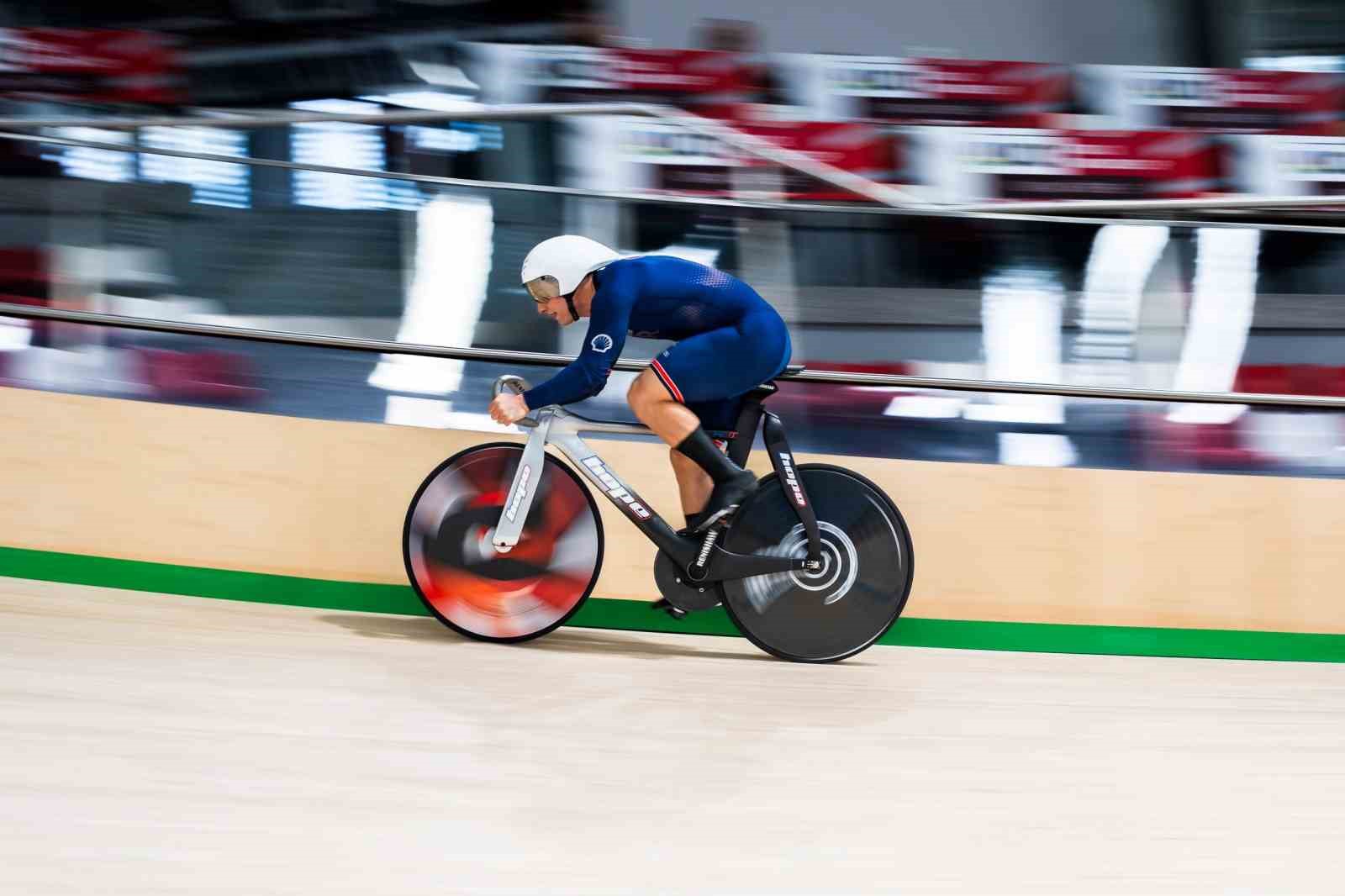 Matthew Richardson’dan peş peşe dünya rekorları