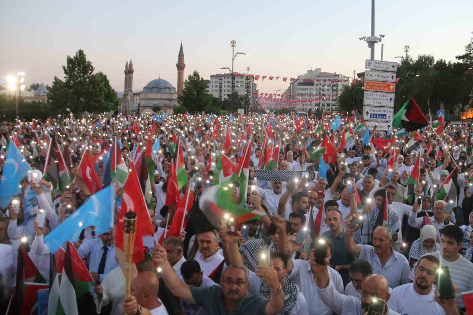 Sivas’ta Filistin’e destek yürüyüşü düzenlendi