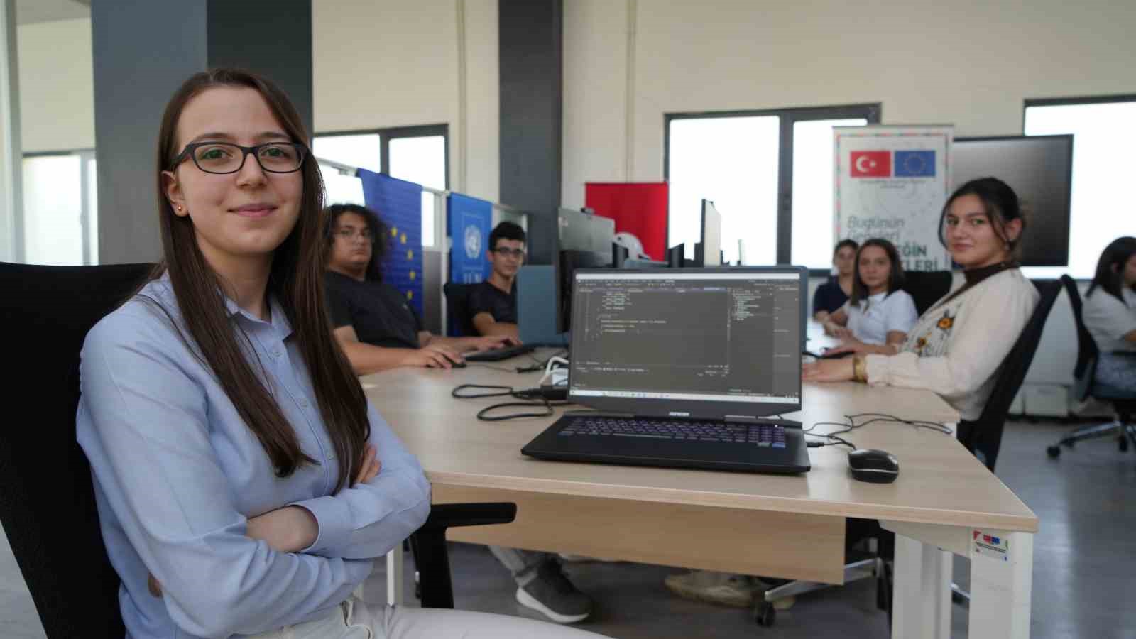 Bugünün gençleri, geleceğin meslekleriyle buluşuyor