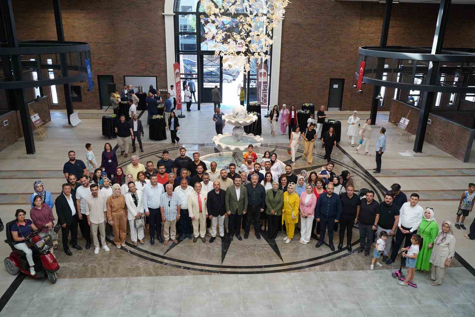 Okandan, ‘Çarşı Melikgazi’yi ziyaret etti