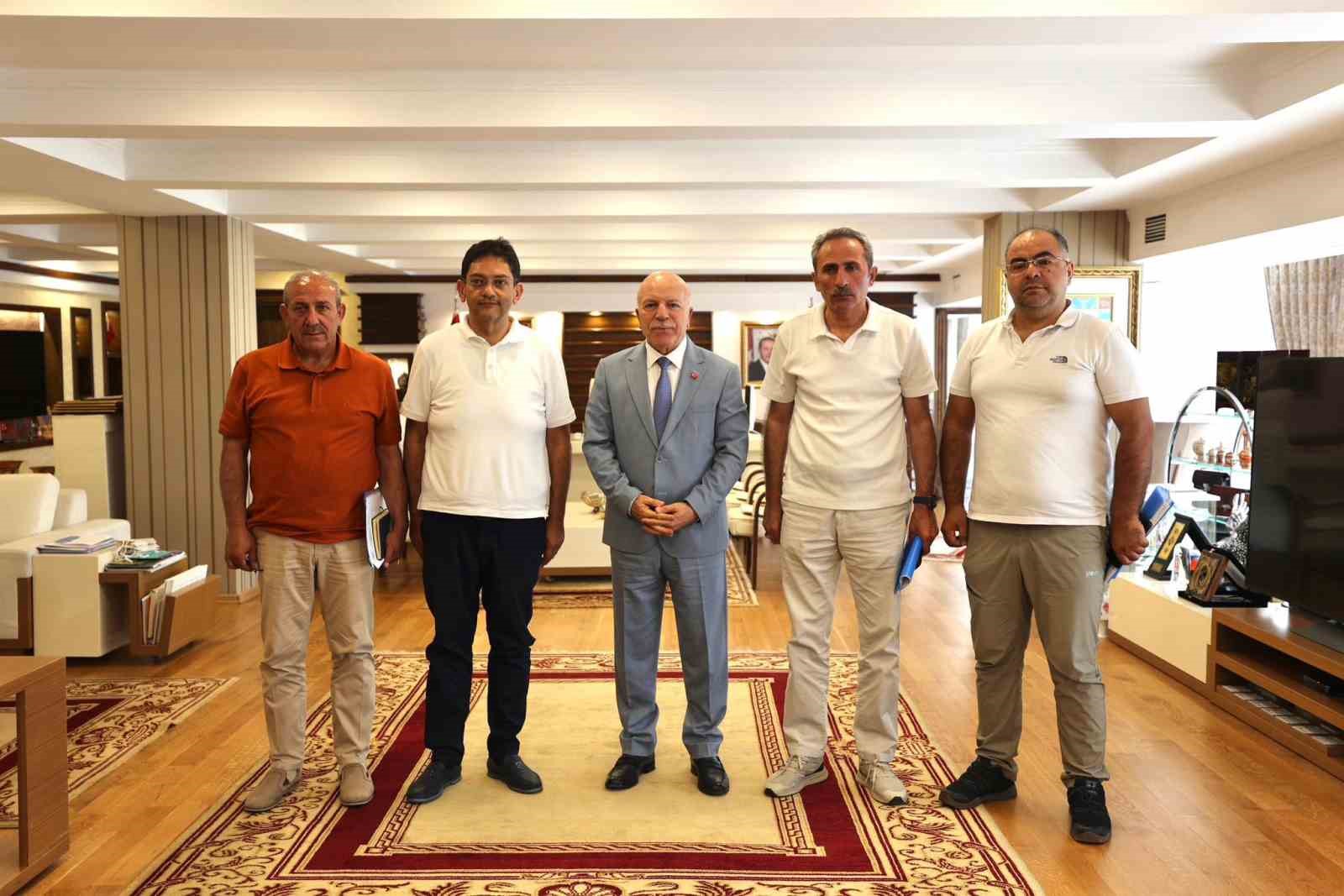 Pasinler’e süt toplama merkezi