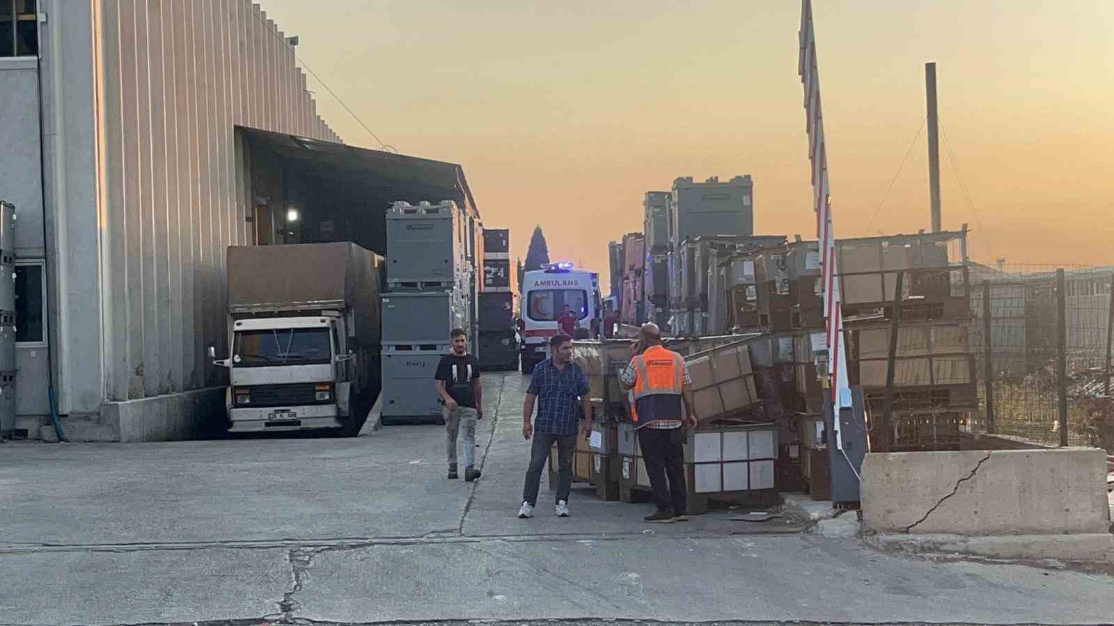 Makinaya sıkışan işçi ağır yaralandı