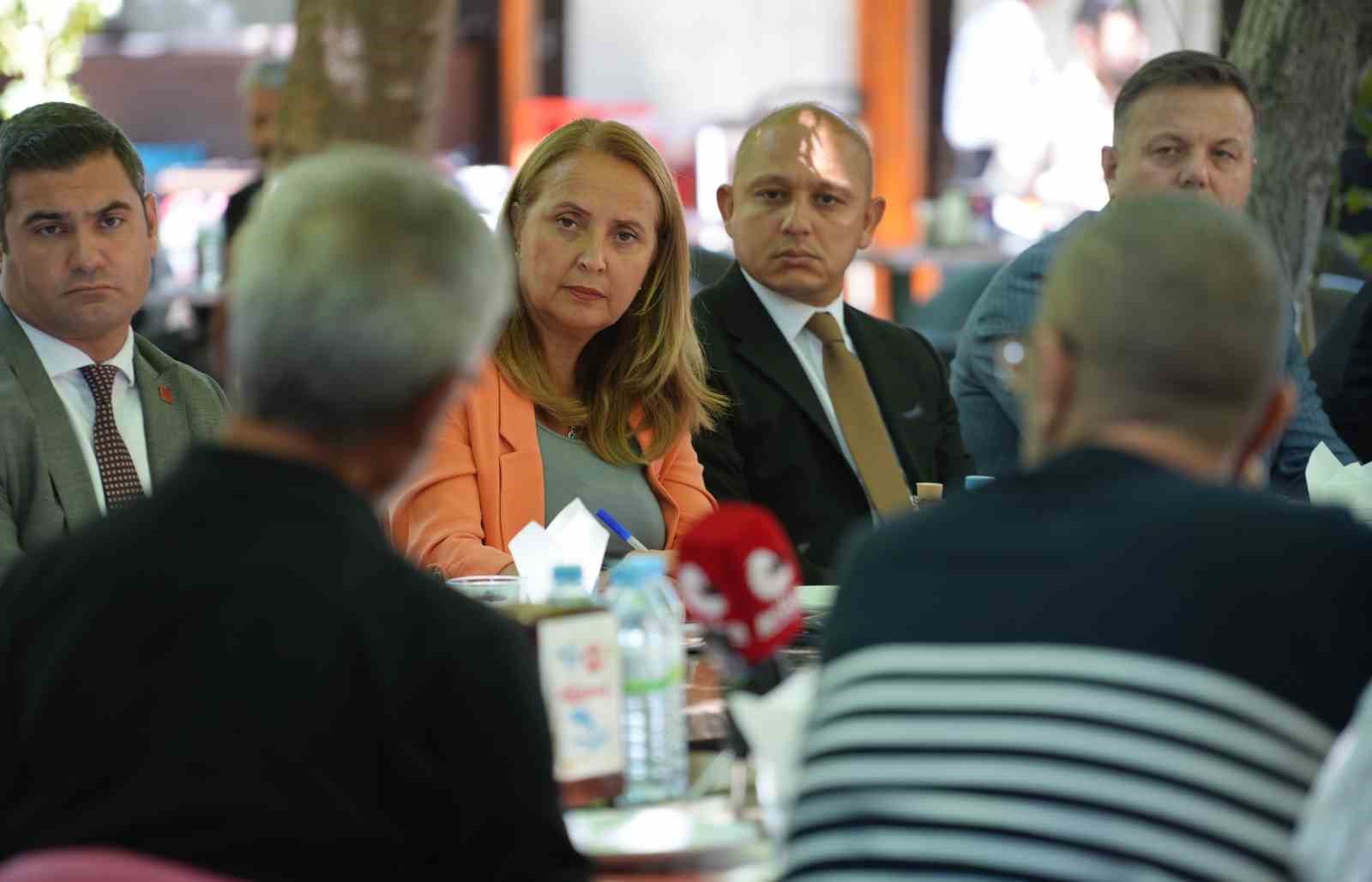 Kırıkkale Belediye Başkanı Önal ve CHP heyeti Kırıkkale’de basınla buluştu