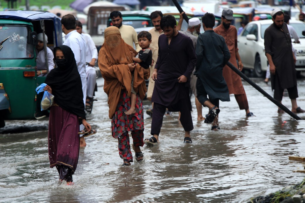 Pakistan’daki sel ve heyelanlarda can kaybı 674’e yükseldi