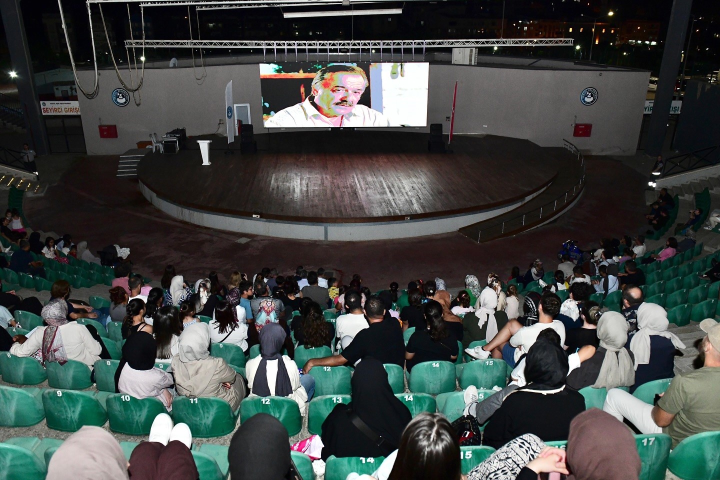 Kestel’de açık hava sinema keyfi tüm hızıyla sürüyor