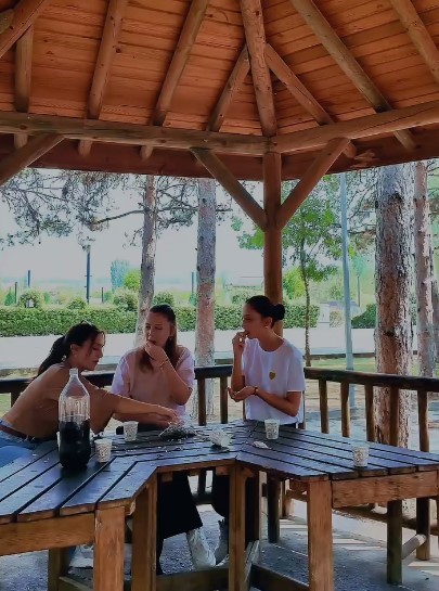 Gediz Belediyesi’nden çevre temizliği için mizahi uyarı: 