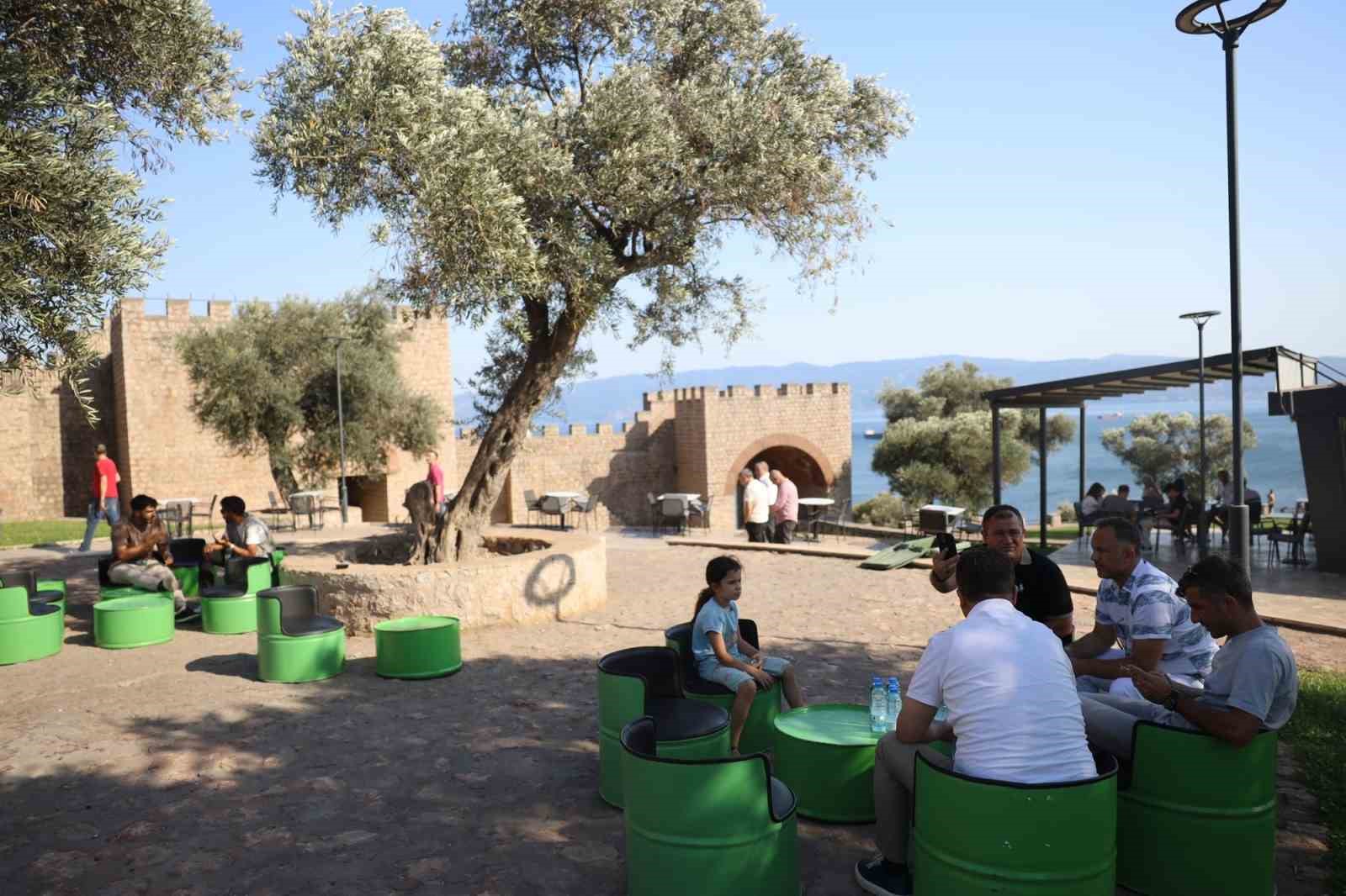 Hereke Kalesi’ne ziyaretçilerden tam not