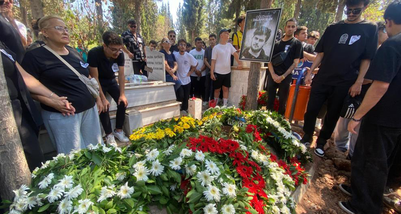 ‘Jrokez’ lakaplı yayıncı Oğuzhan Dalgakıran toprağa verildi