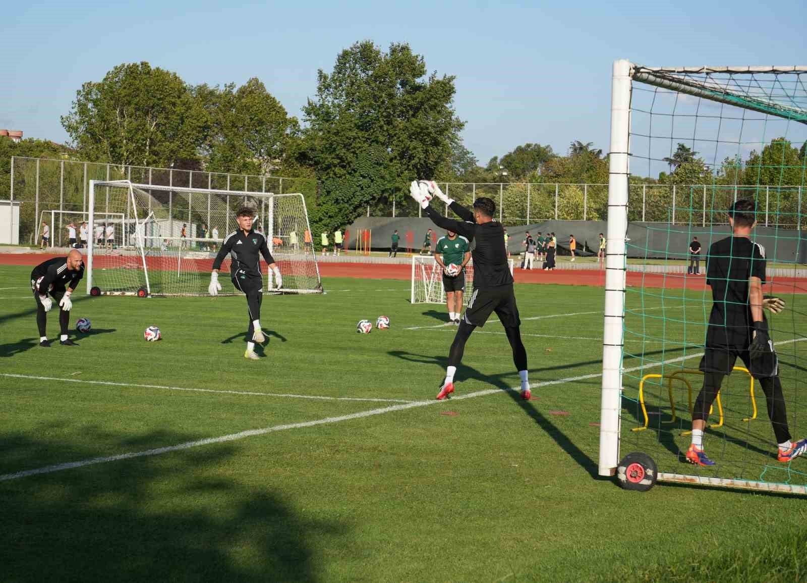 Kocaelispor, Fenerbahçe hazırlıklarını sürdürüyor