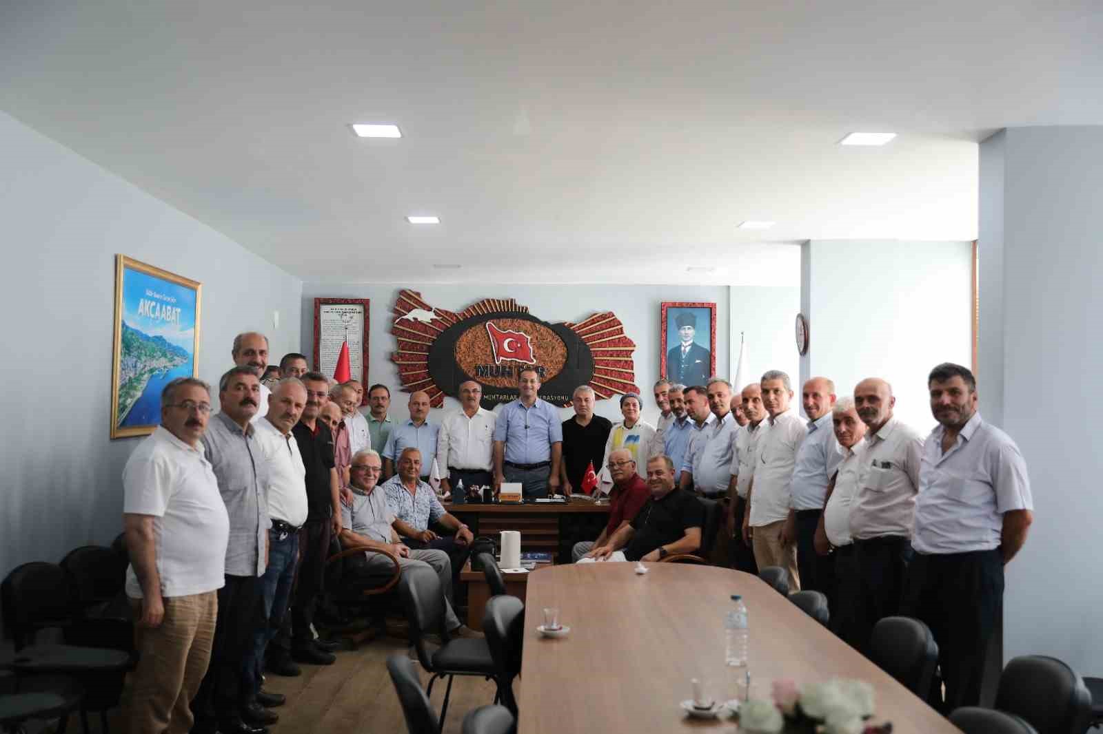 Başkan Ekim muhtarlarla bir araya geldi