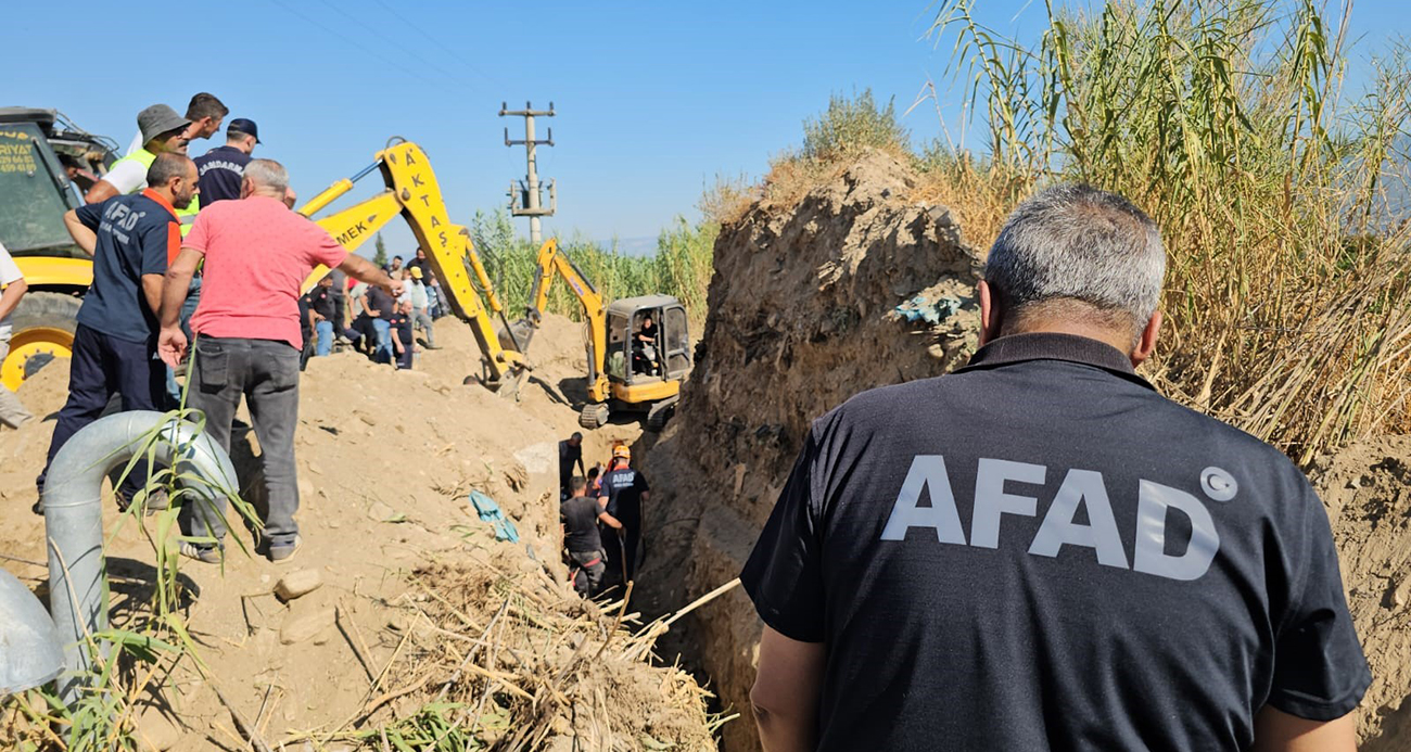 Babasına yardıma gelen oğul, göçük altında kaldı