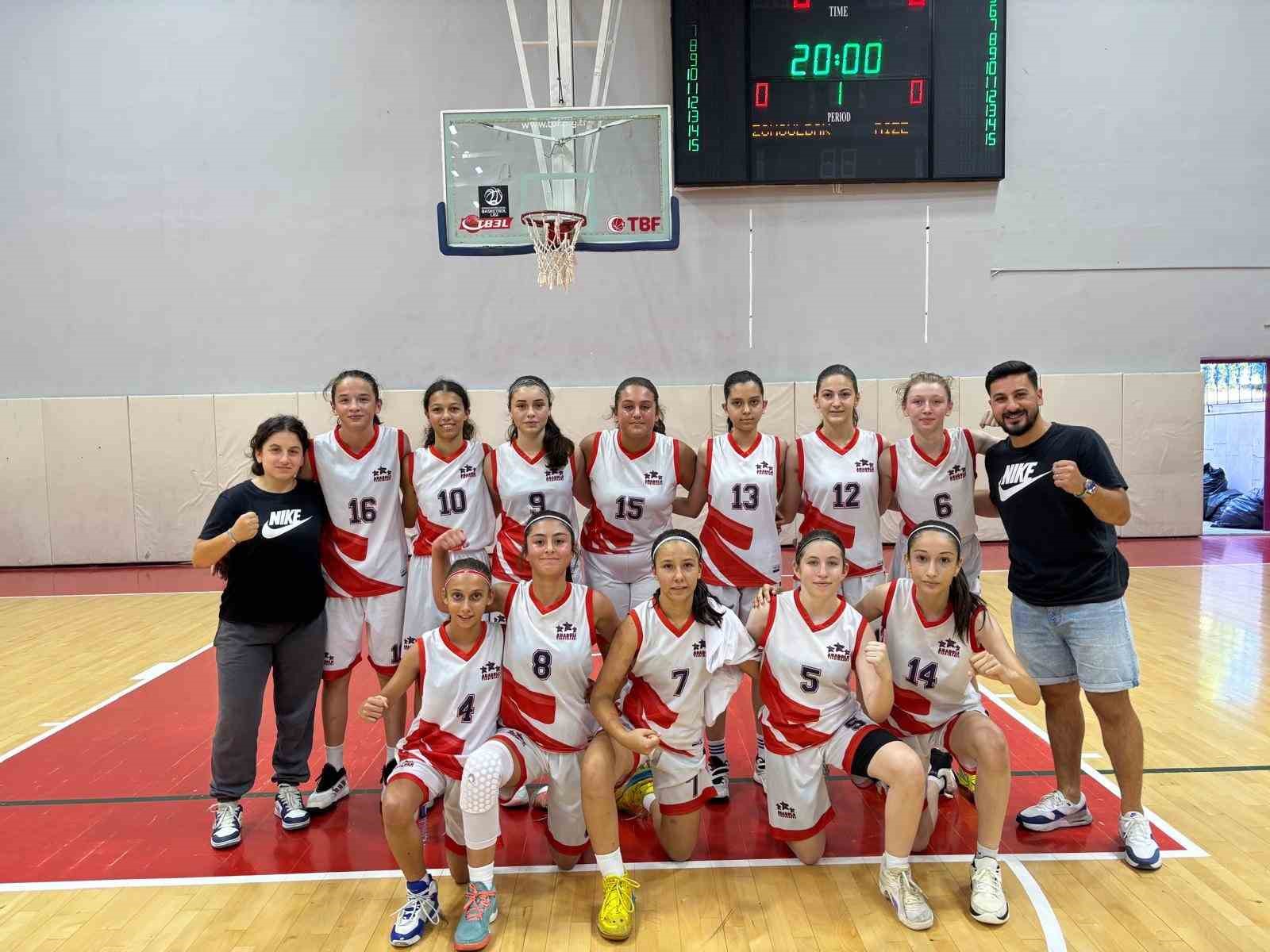 Düzce Basketbolda Türkiye Finallerine Gidiyor