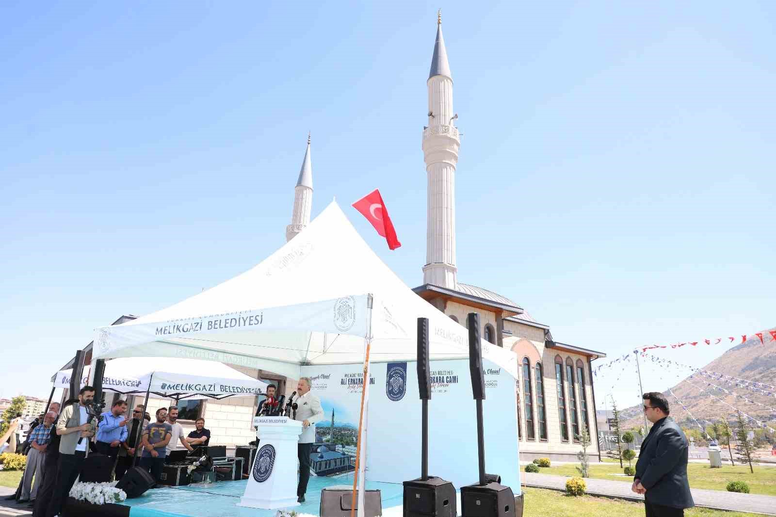 Ali Erkara Cami ibadete açıldı
