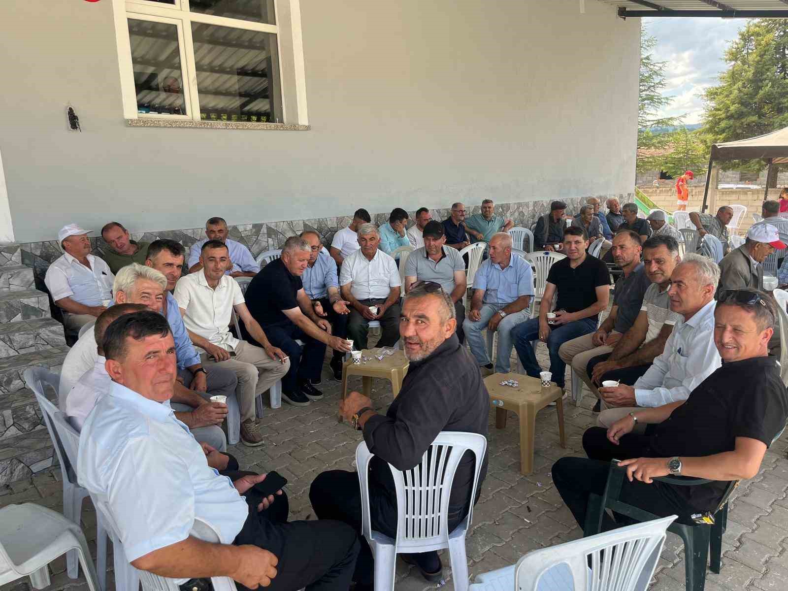 Karacakaş Köyünde yağmur duası ve birlik yemeği