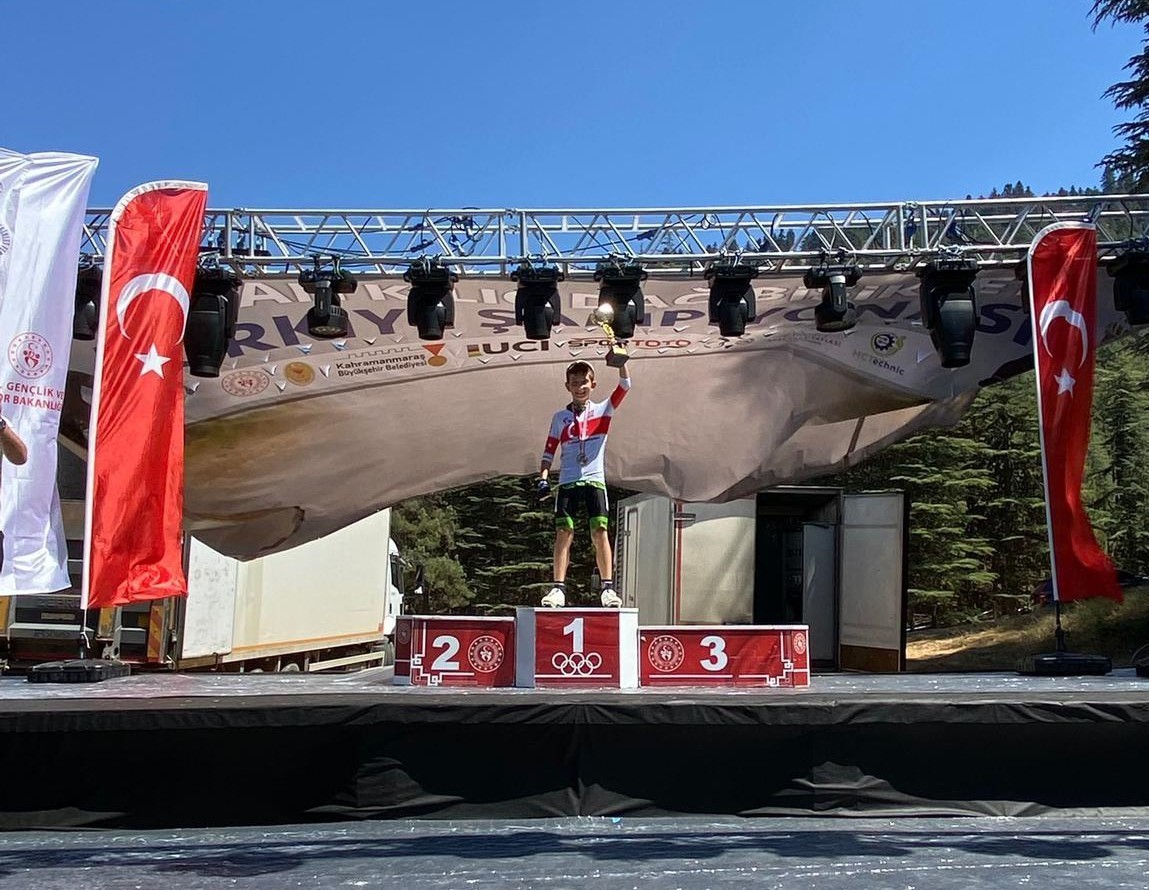 Sakarya Büyükşehirli sporculardan önemli başarı