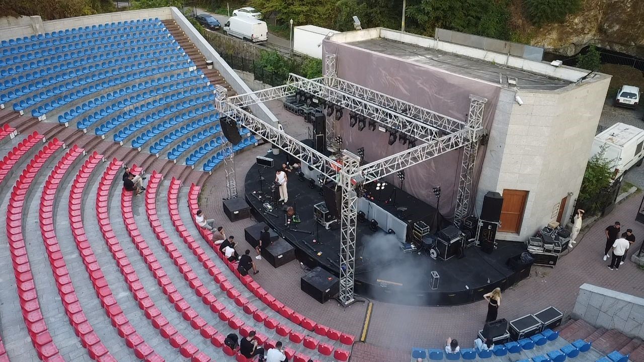 Karadeniz Ereğli’de Acheron amfi tiyatro yaz konserleri başladı
