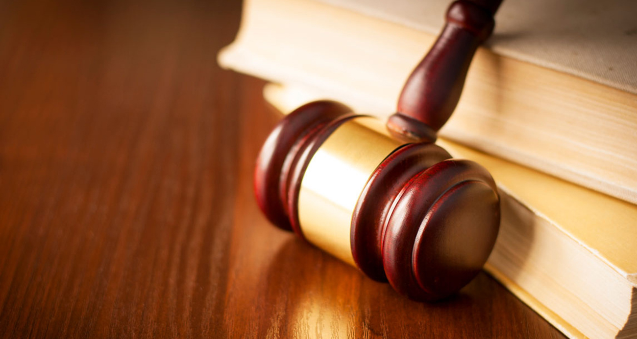 FETÖ dosyalarını kapattığı iddiasıyla yargılanan zabıt katibinin davası görülmeye devam edildi