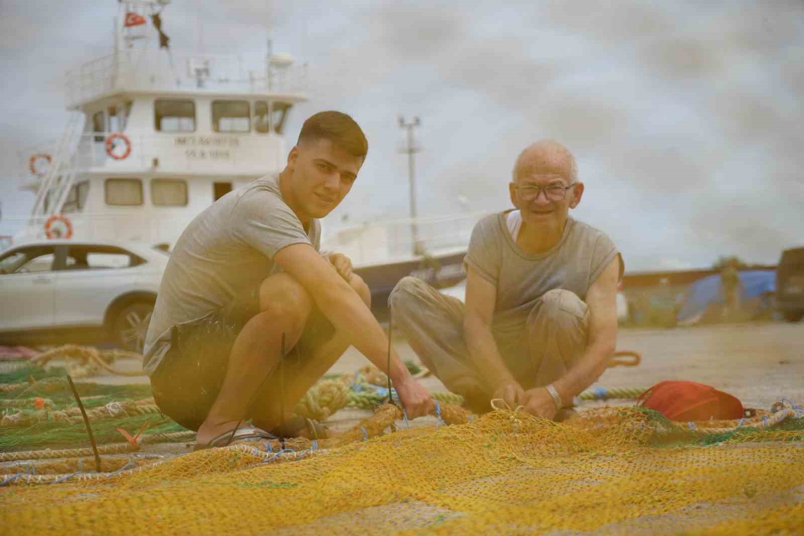 Hamsiye susayan Karadenizli balıkçılarda hazırlıklar tamamlanmak üzere