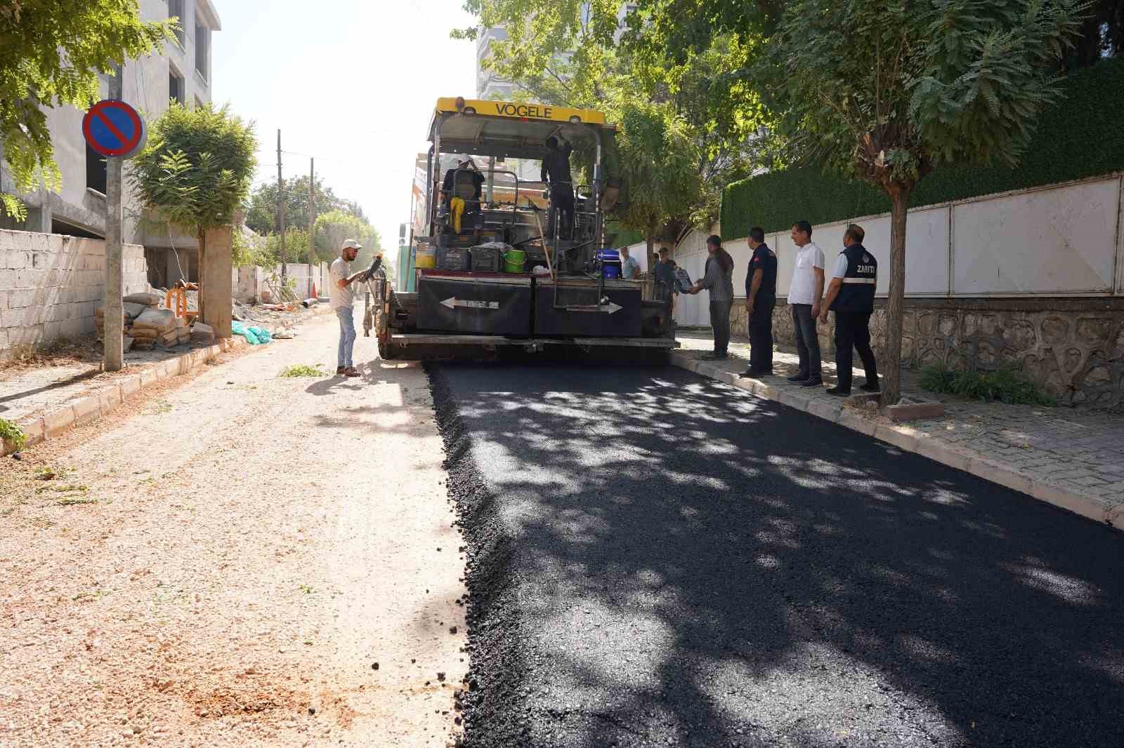 Kahta’da cadde ve sokaklar yenileniyor