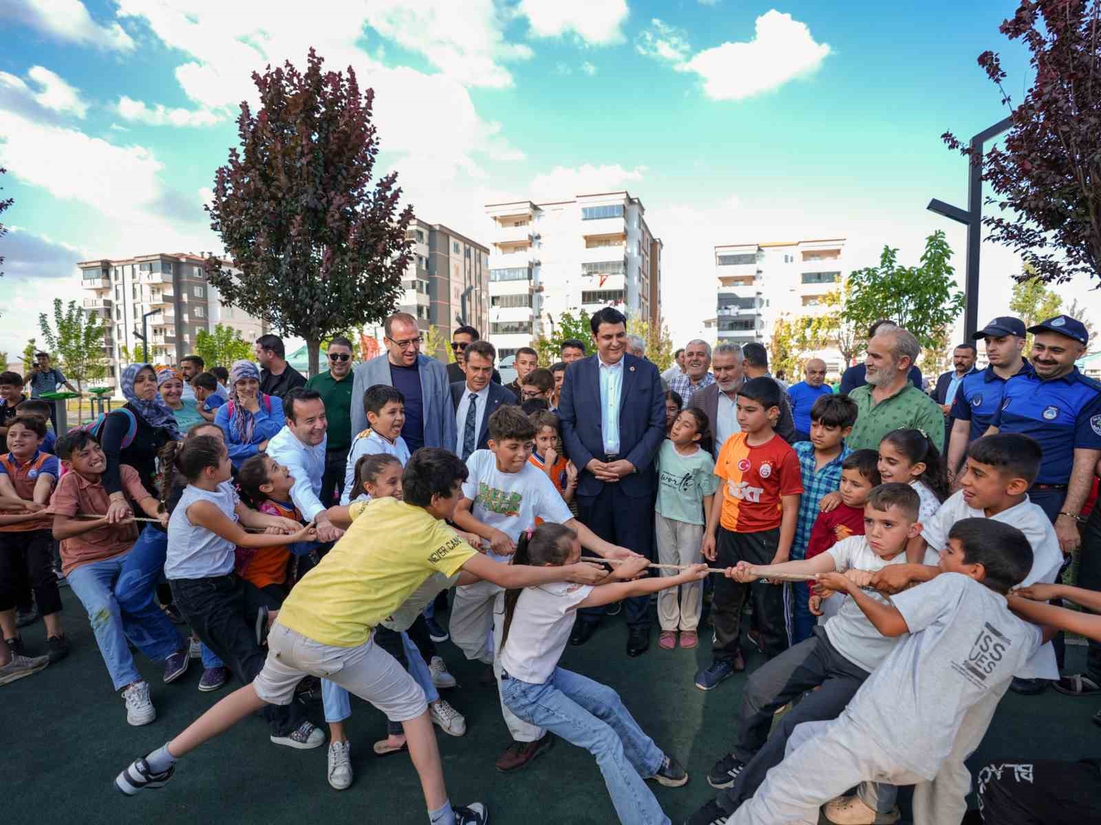 Yılmaz’dan 1 yılda 18 yeni park