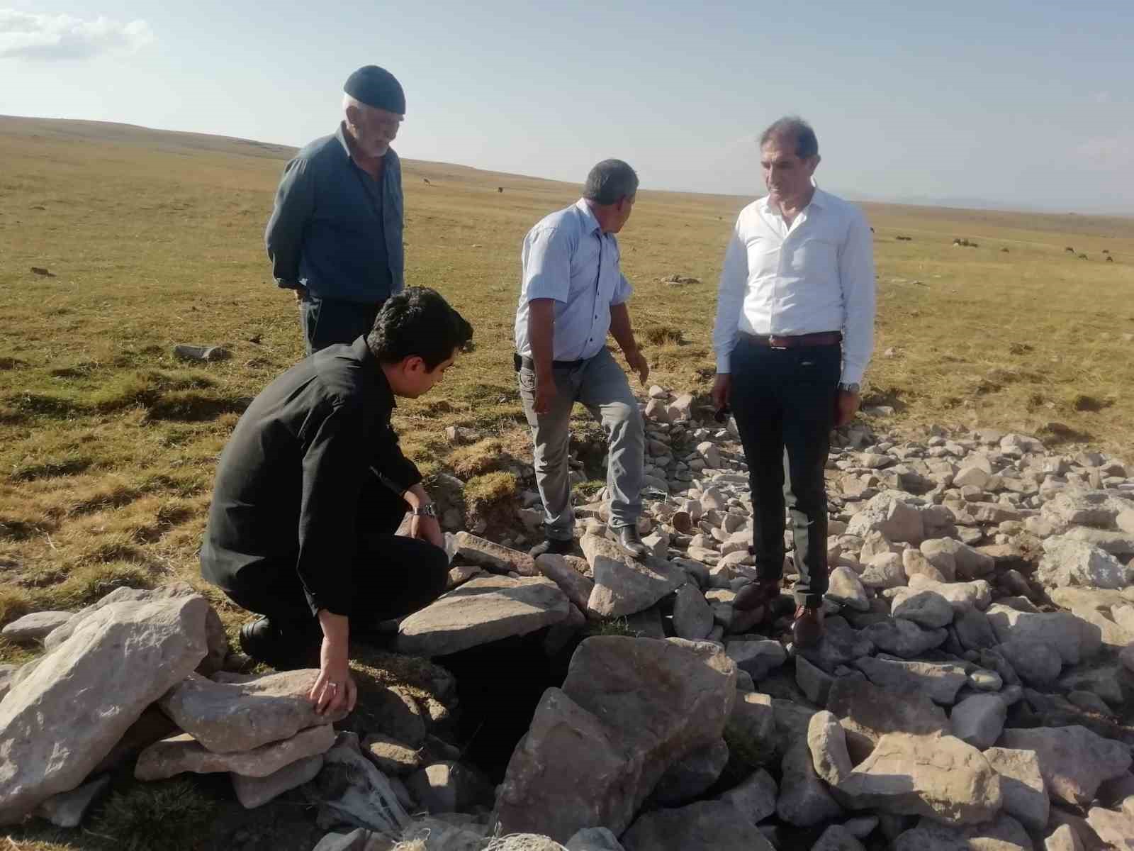 Susuz’da içme suyu isale hattı projesi sürüyor