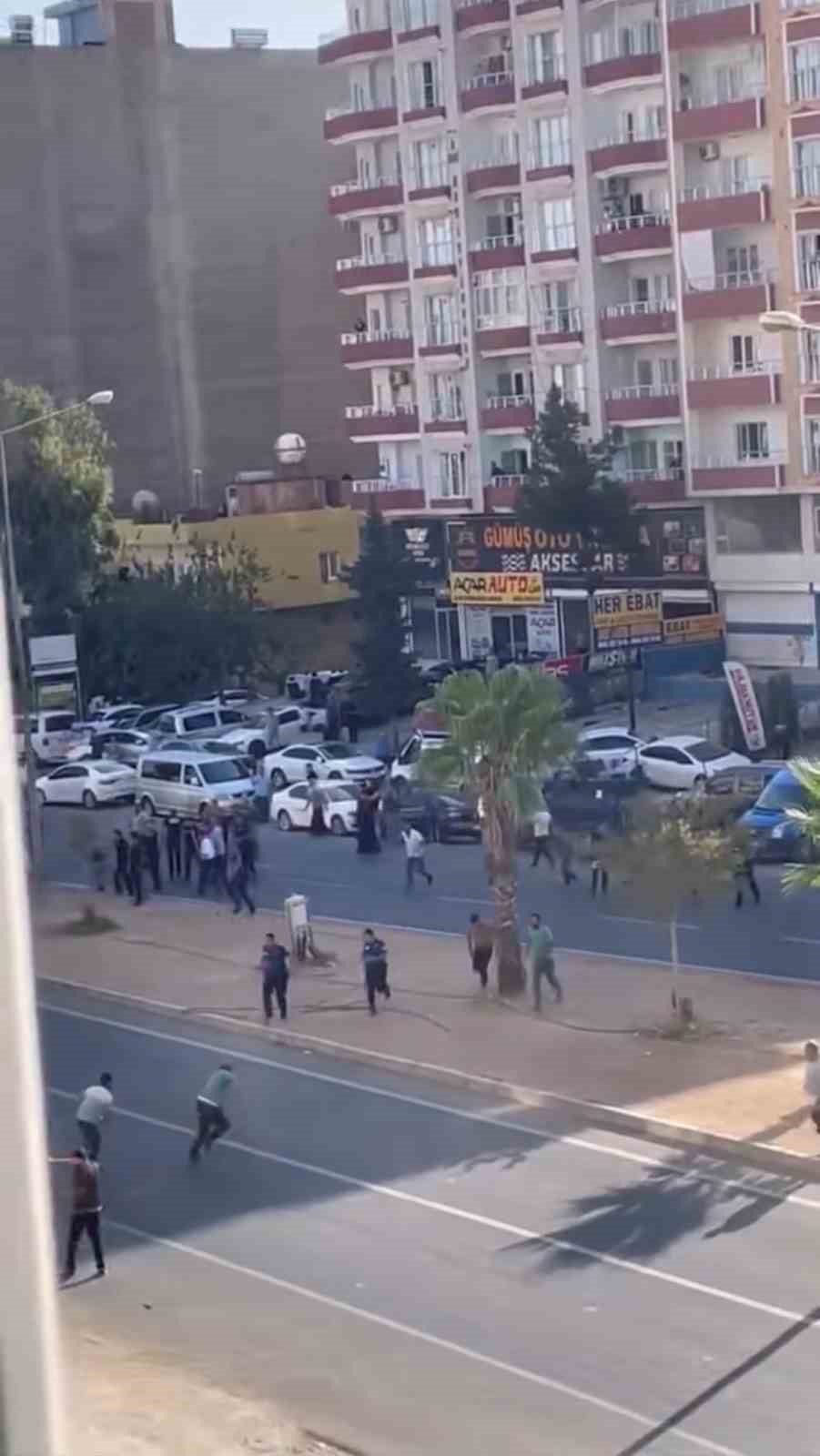 Mardin’de taşlı sopalı kavga: 4 yaralı