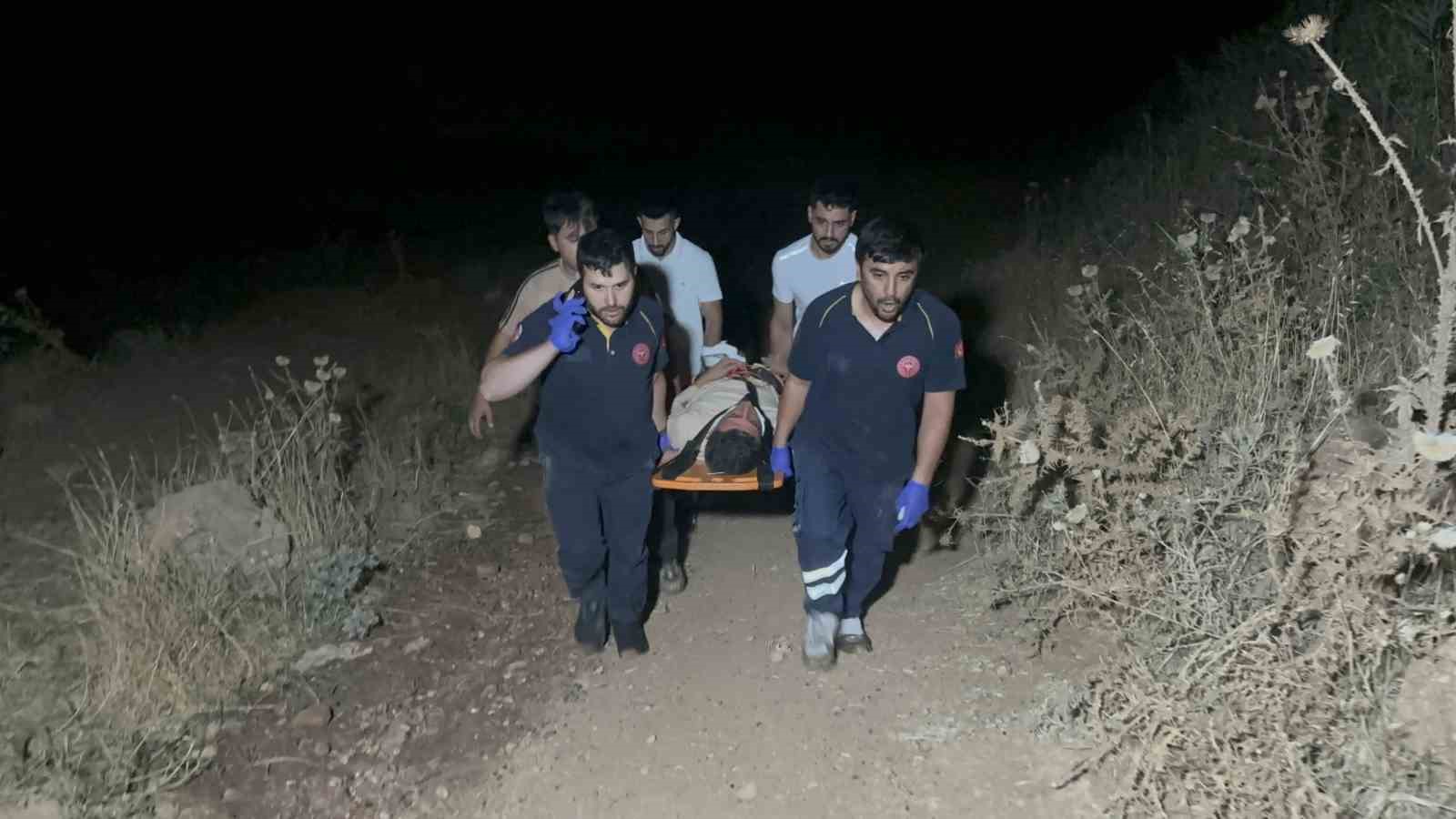 Motosiklet uçurumdan yuvarlandı: 1 Ağır yaralı