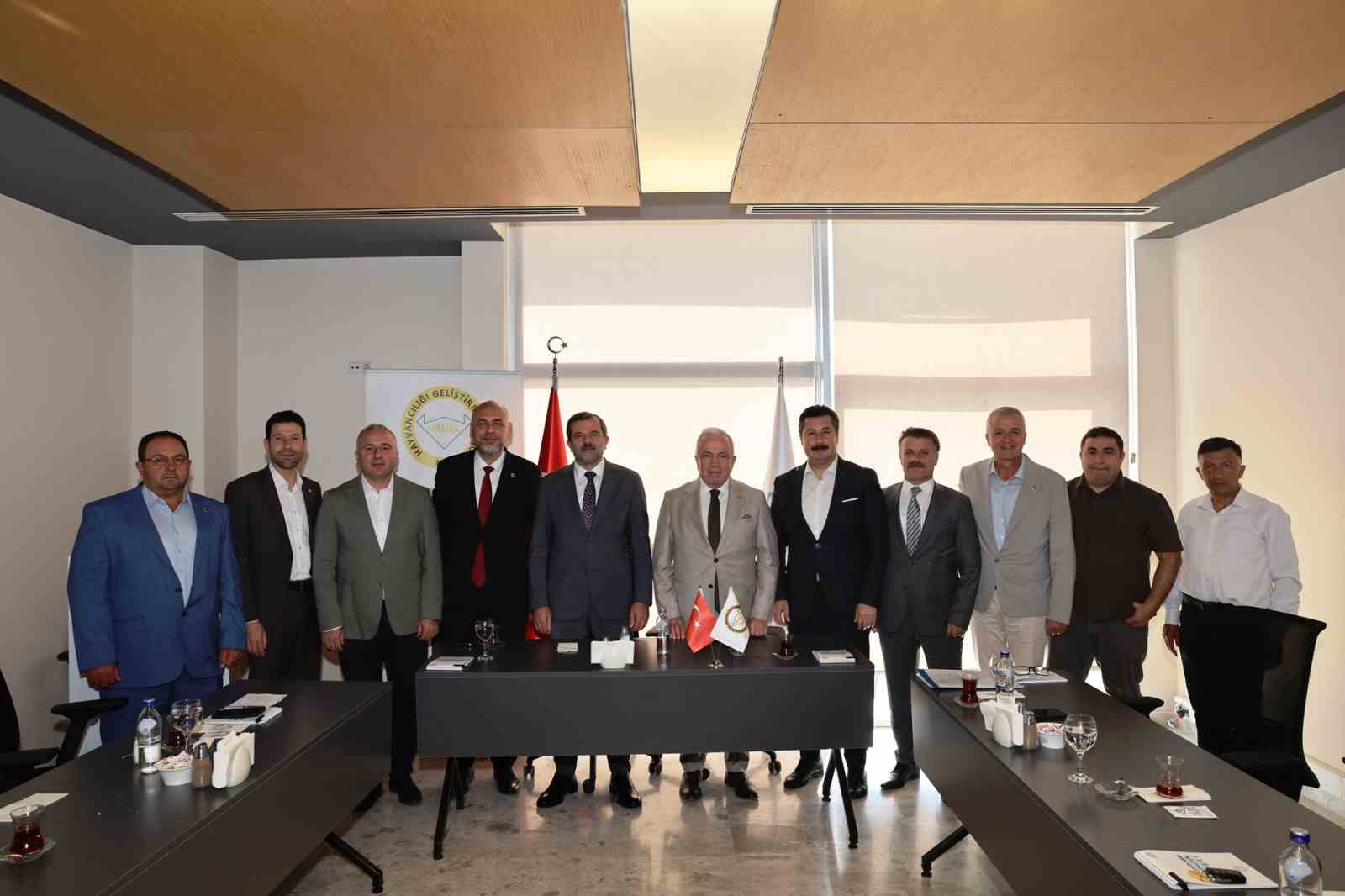 Hayvancılığın gelişmesi için sağlam adımlar atılıyor