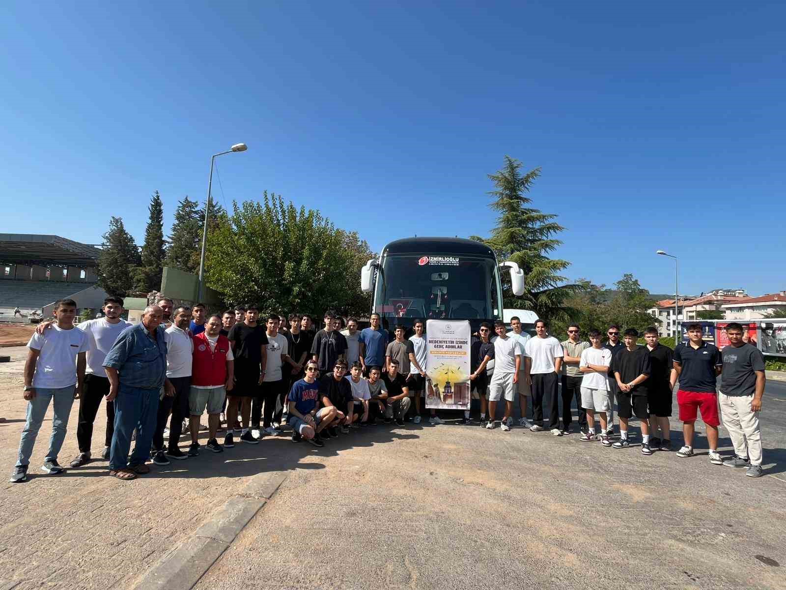 Erzurum’da tarih ve kültür kampı için Muğlalı gençler yola çıktı
