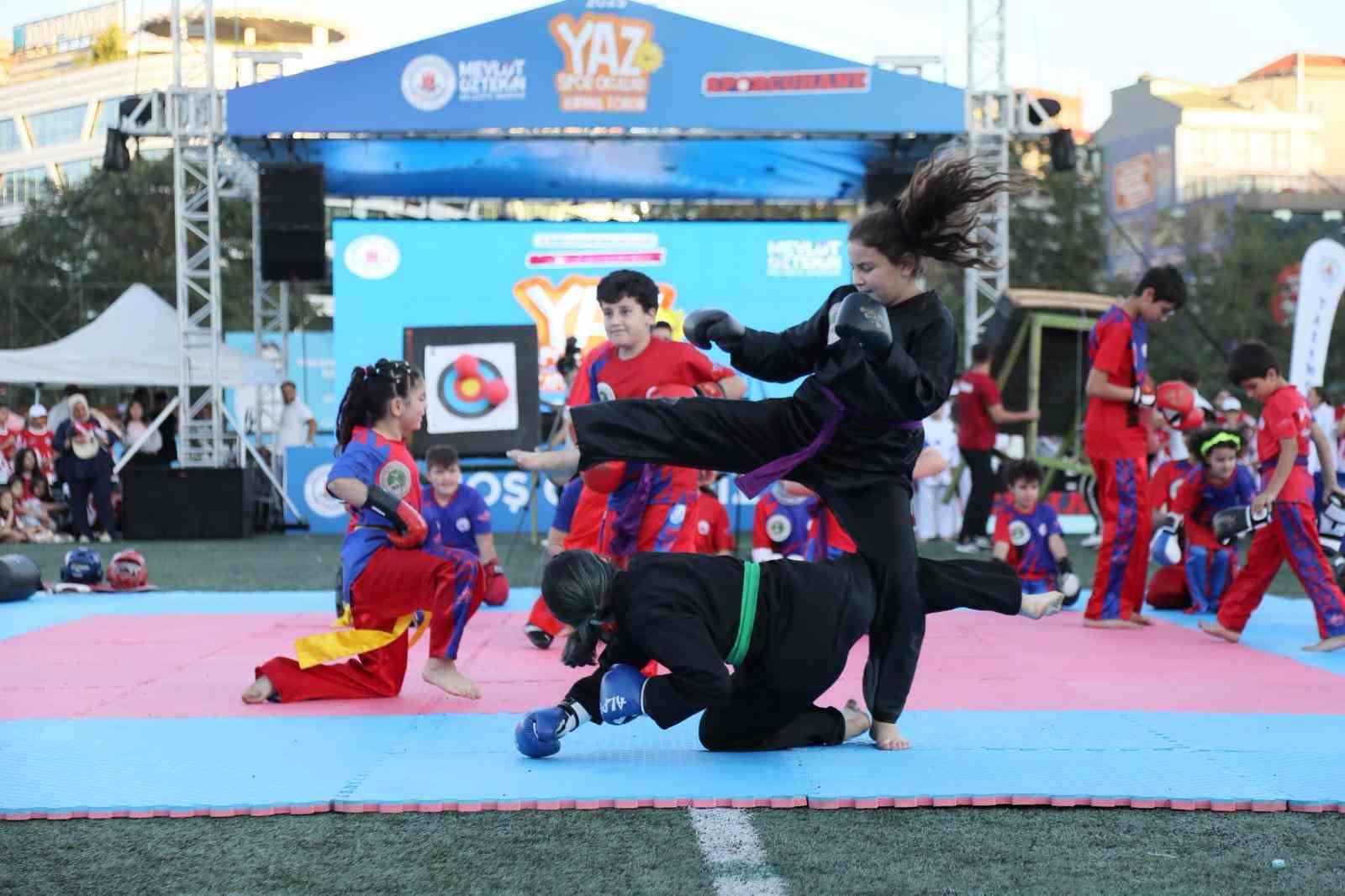 Kağıthane’de 10 bin çocuk Yaz Spor Okulları’ndan mezun oldu