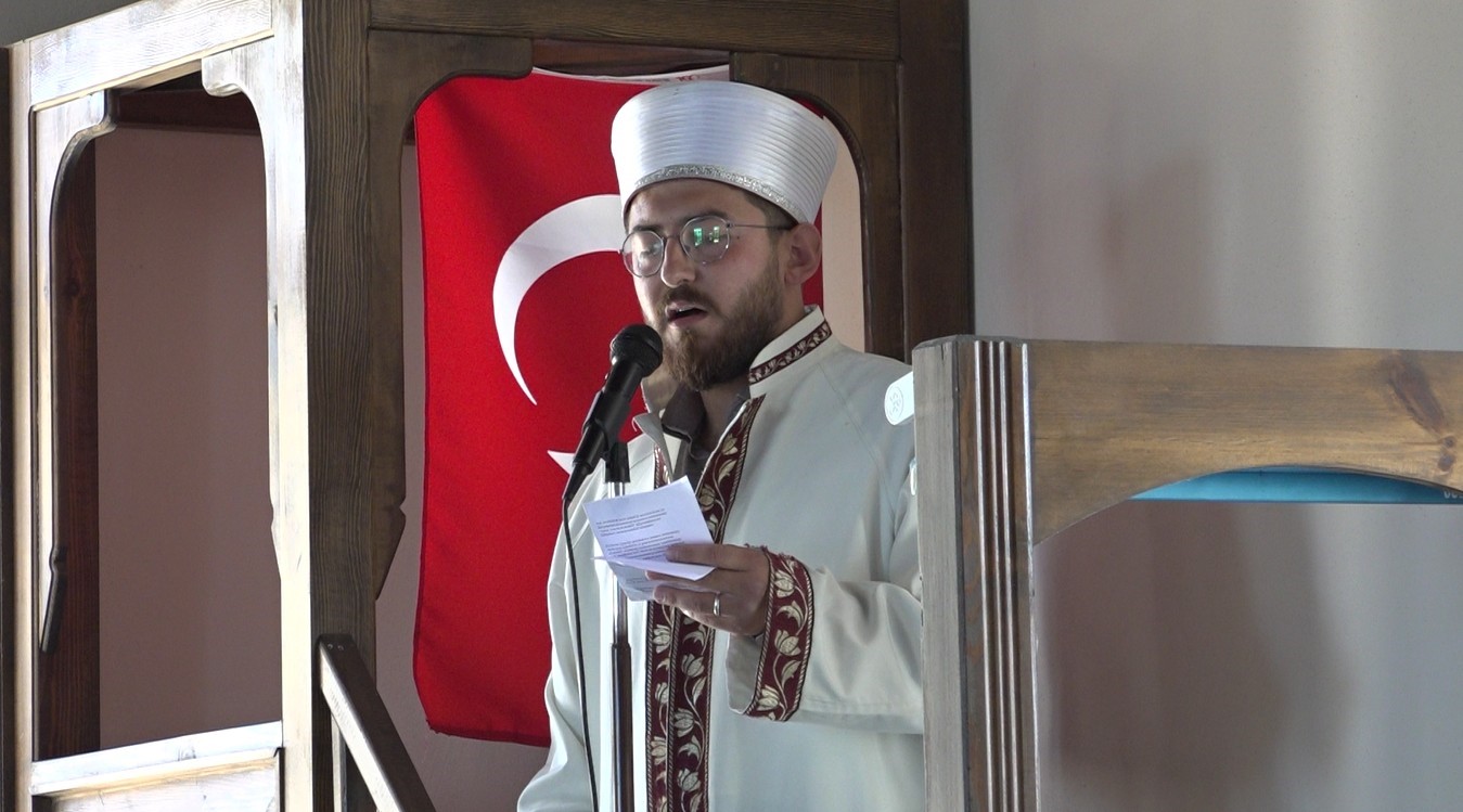 Karacaşehir Camii’nde Osman Gazi’nin ismi yeniden yankılandı