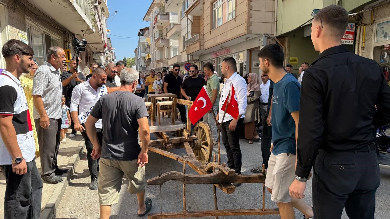 Bursa’da ilginç düğün geleneği