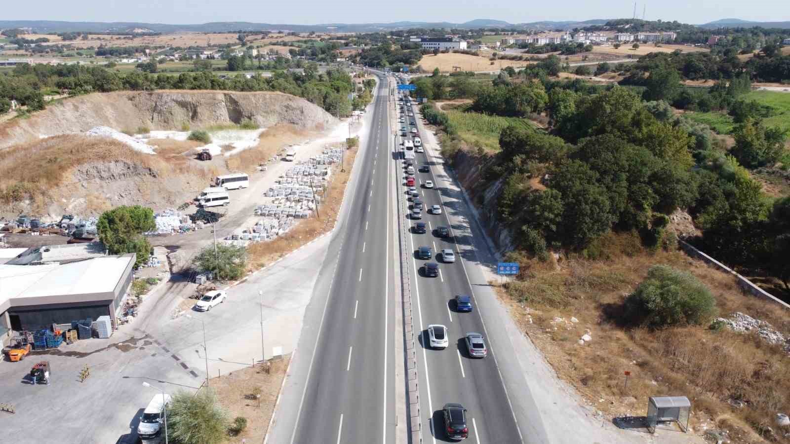 Balıkesir’de yaz tatili bitti, trafik yoğunluğu başladı