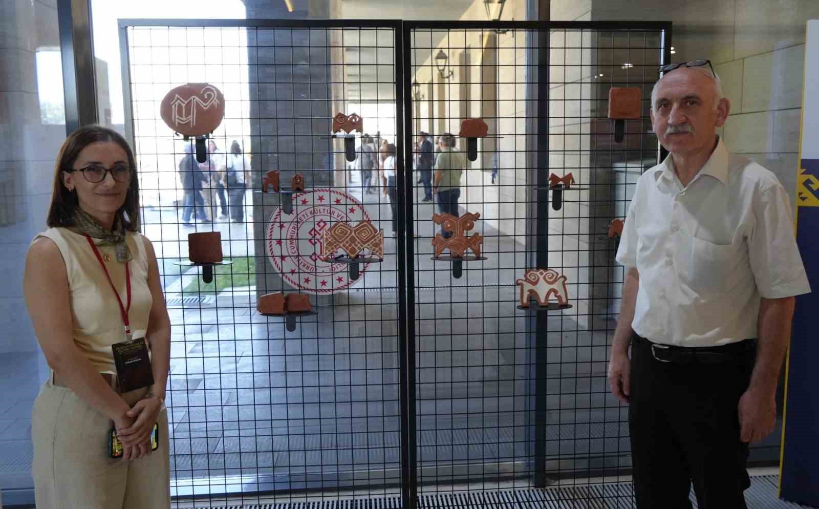 Karaz’ın Koçları seramik baskıda buluştu