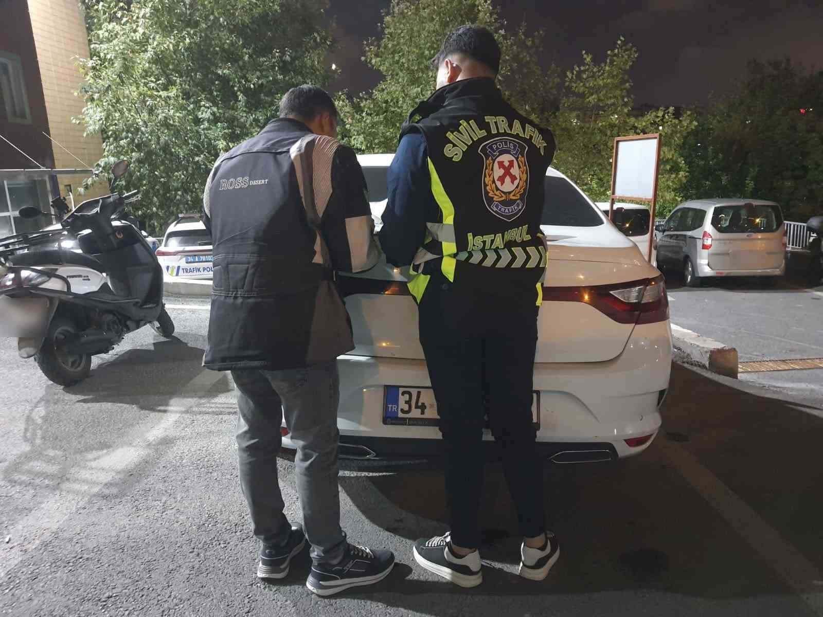 Avcılar’da trafiği tehlikeye atan sürücü yakalandı