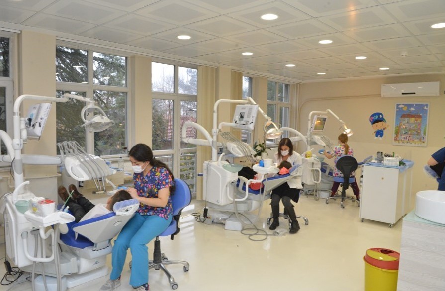 Uşak modern teknoloji ve akademik güçle donatılmış diş hastanesine kavuşacak