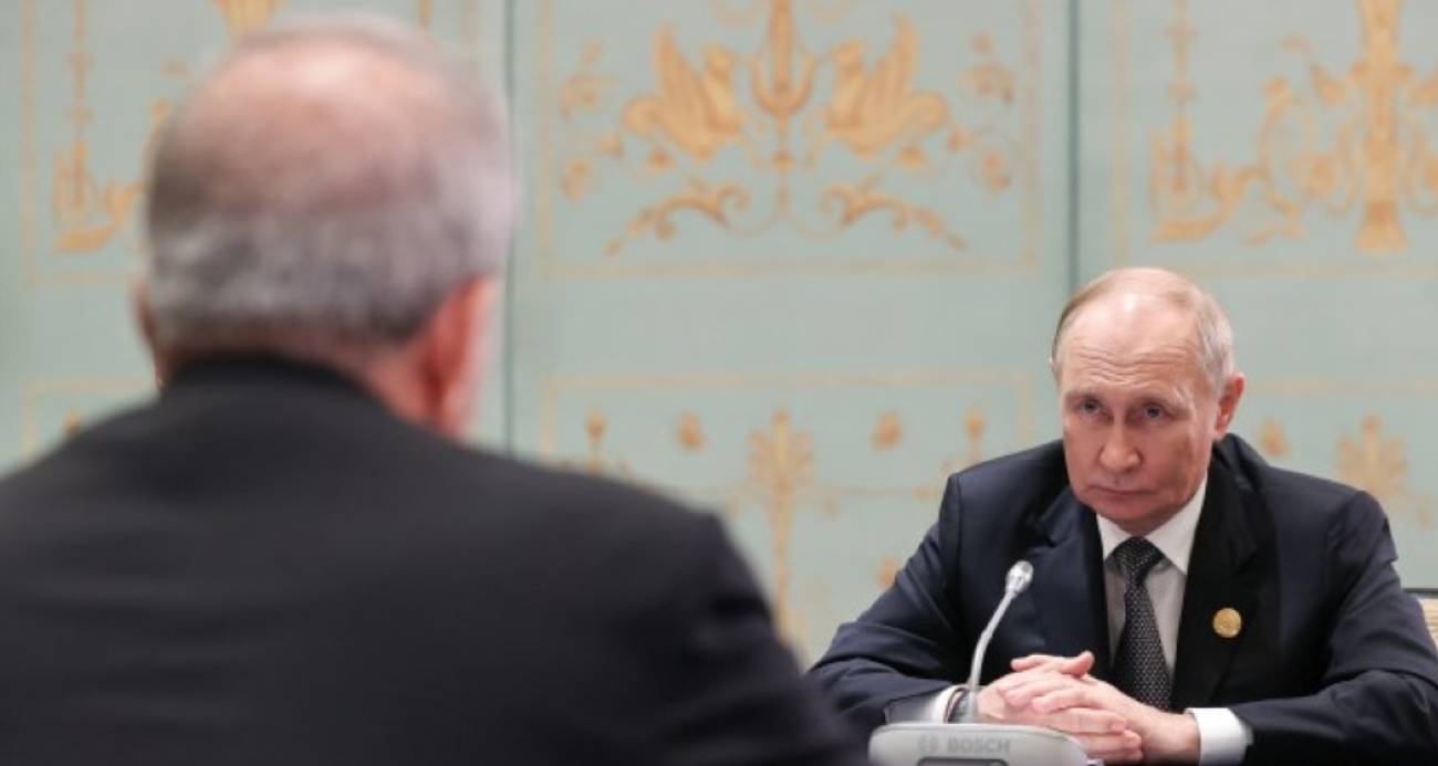 Pezeşkiyan, Rusya Devlet Başkanı Putin ile bir araya geldi