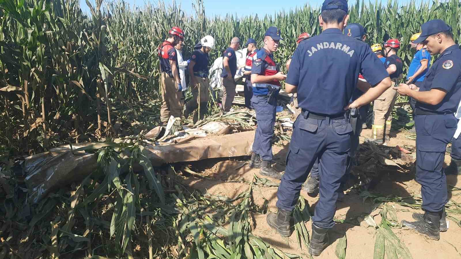 İzmir’de eğitim uçağı düştü: 1 pilot hayatını kaybetti