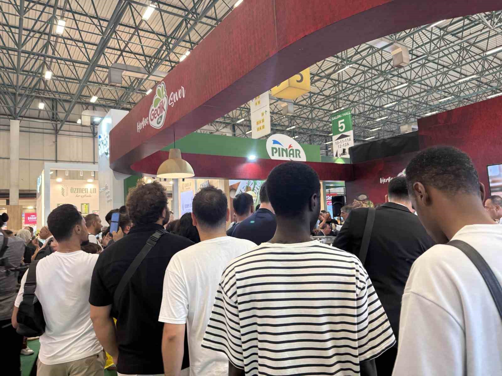 Gedik Piliç standına World Food İstanbul Fuarı’nda yoğun ilgi