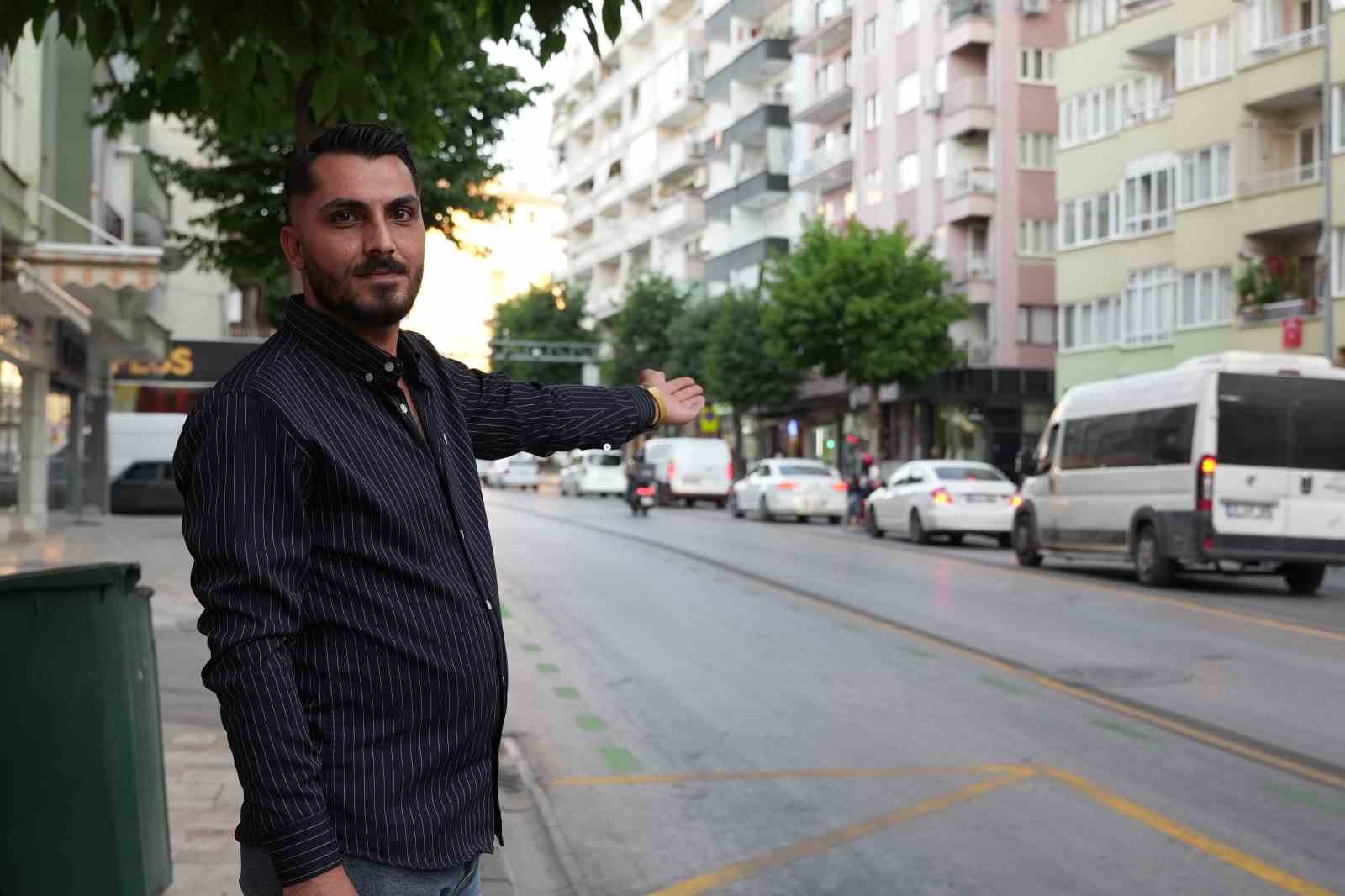 Otobüs Yolu projesi nedeniyle işleri azalan esnaf, 