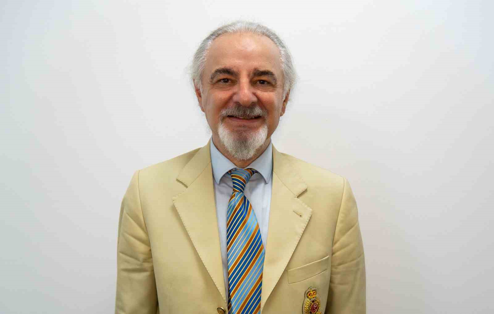 Prof. Dr. Adnan Çalık: 