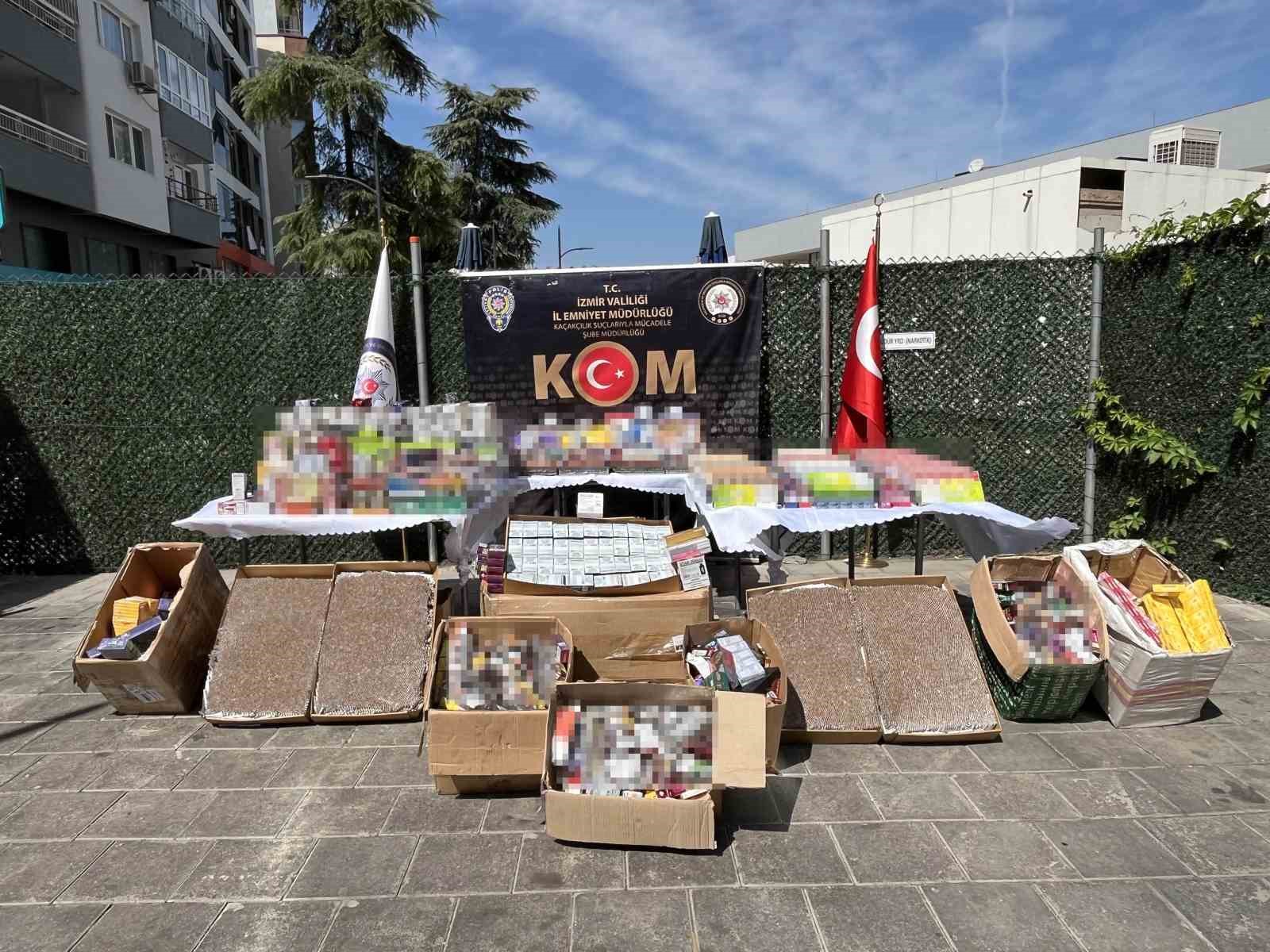 Okula dönüş öncesi İzmir polisinden sıkı denetim
