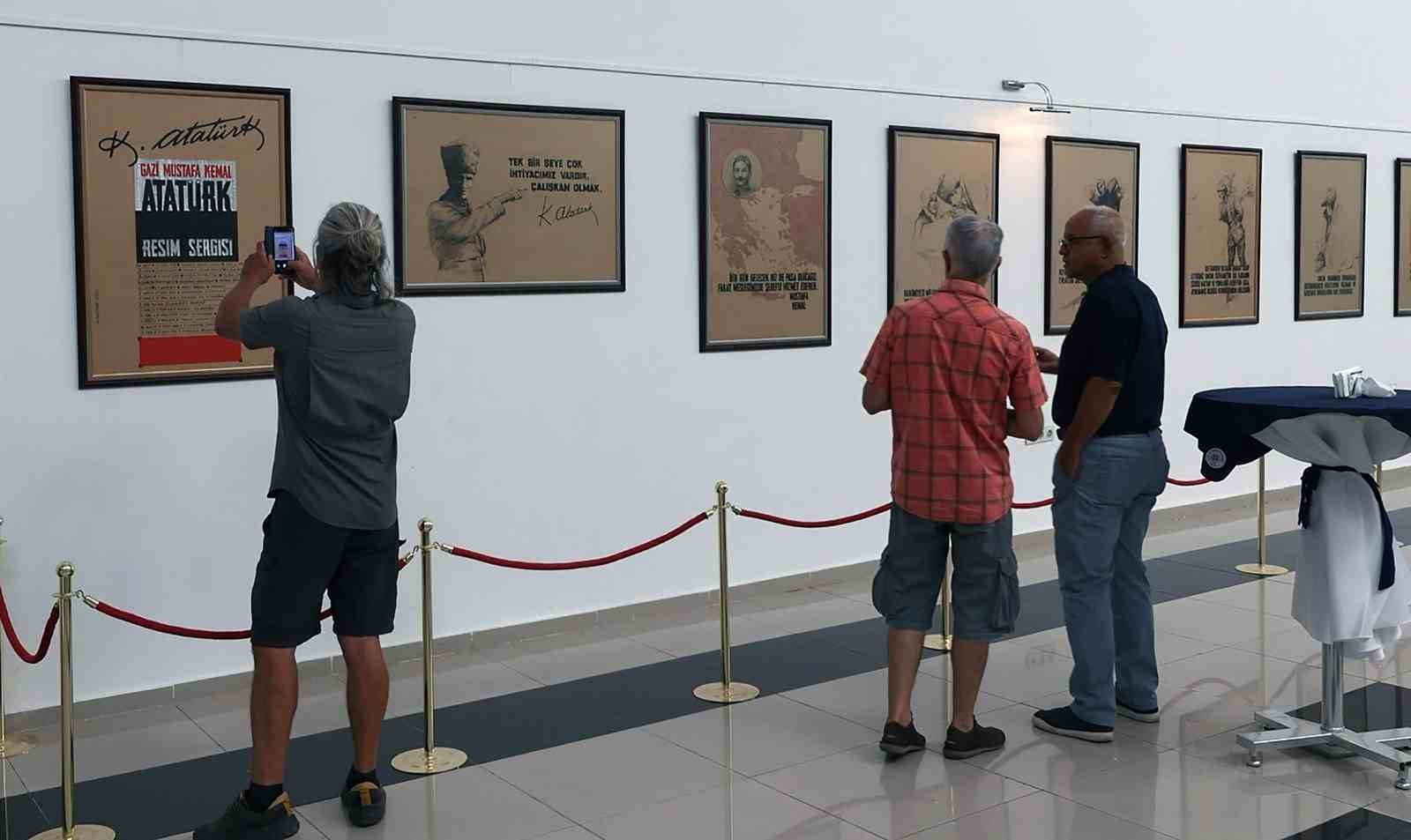 Gazi Mustafa Kemal Atatürk Sergisi sanatseverlerle buluştu